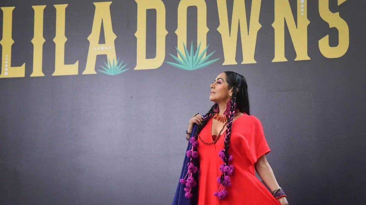 1051006_Conferencia Lila Downs_web