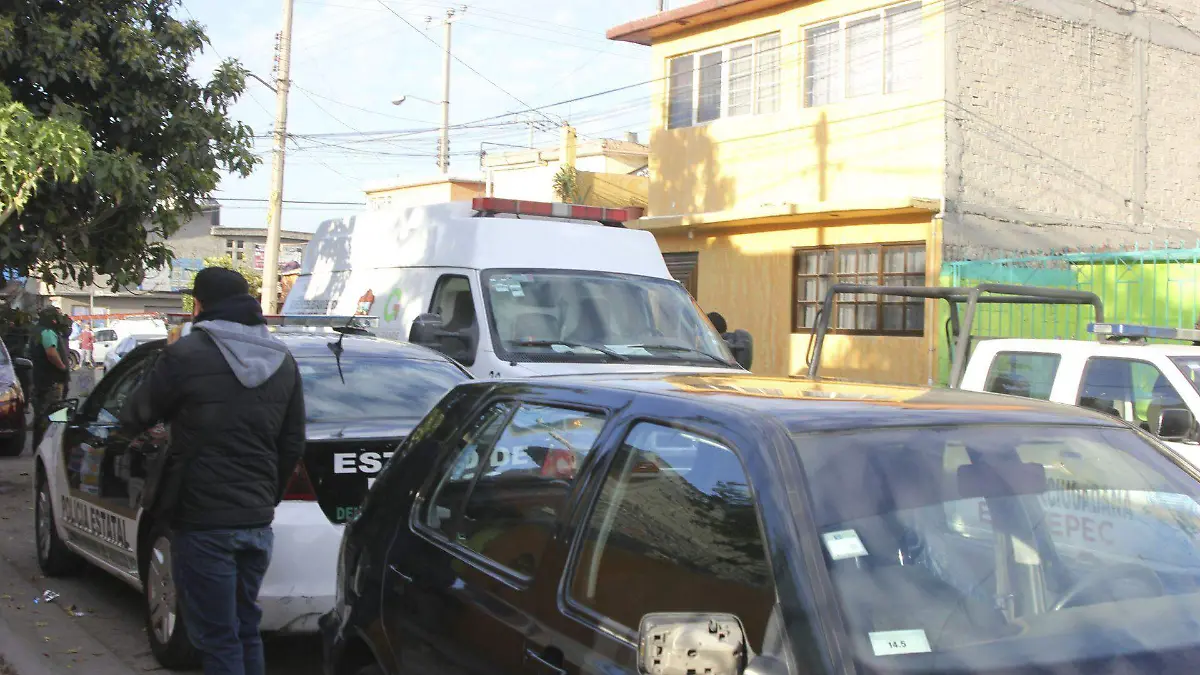 539749_Asalto robo auto_web