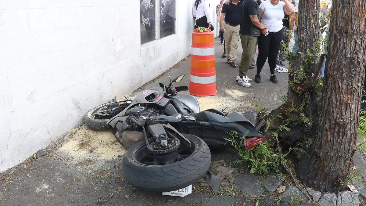 motociclista gustavo baz