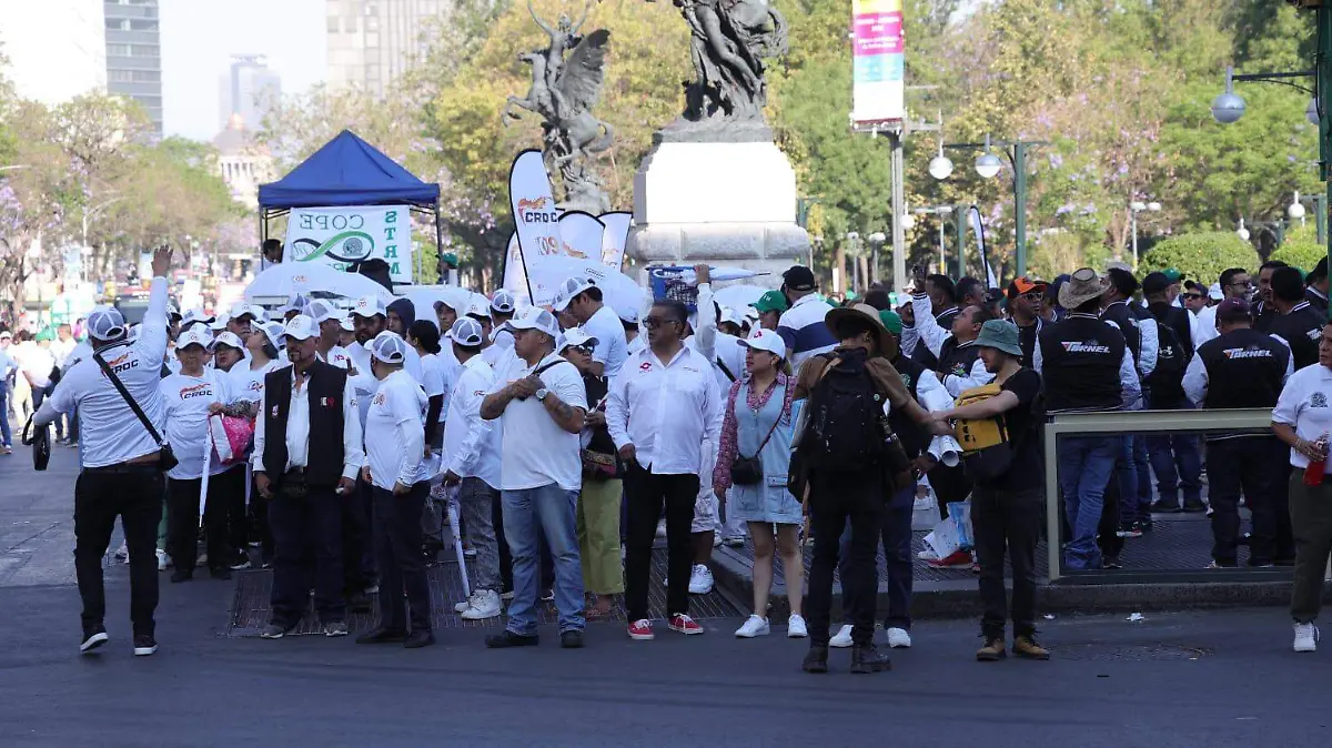 TRABAJADORES METRO1