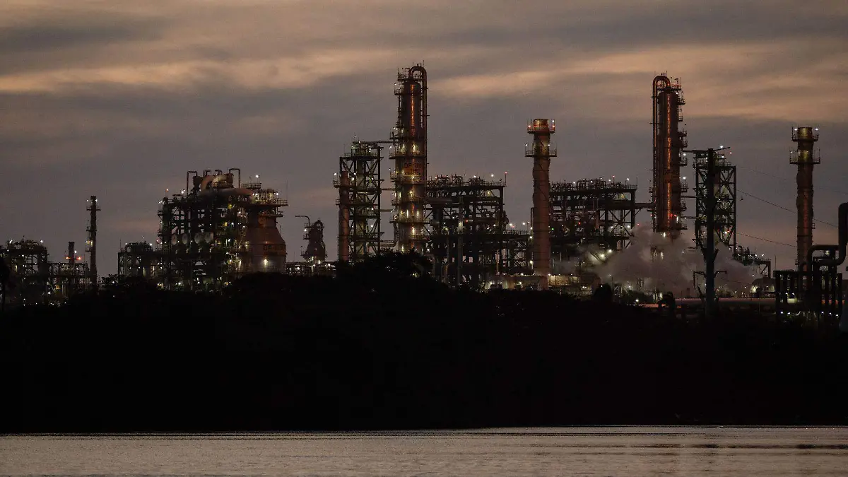 1078242_Atardecer Refinería Dos Bocas_web