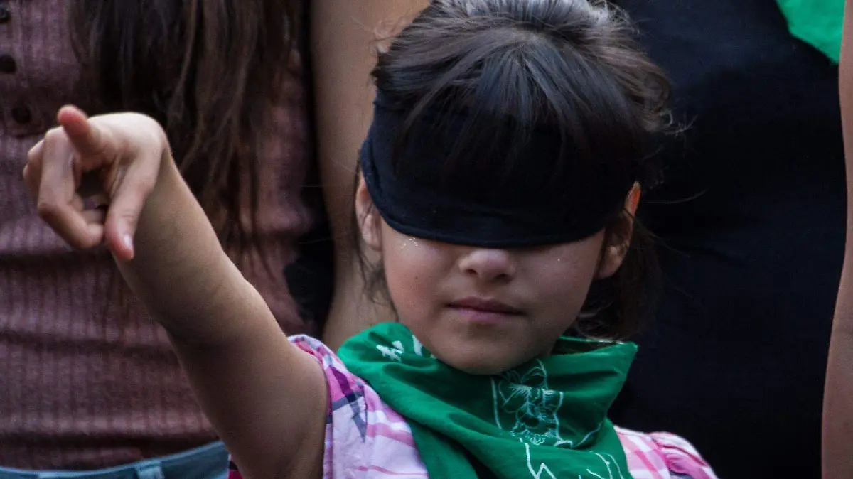 734147_Perfomance “Ni un violador más”_web