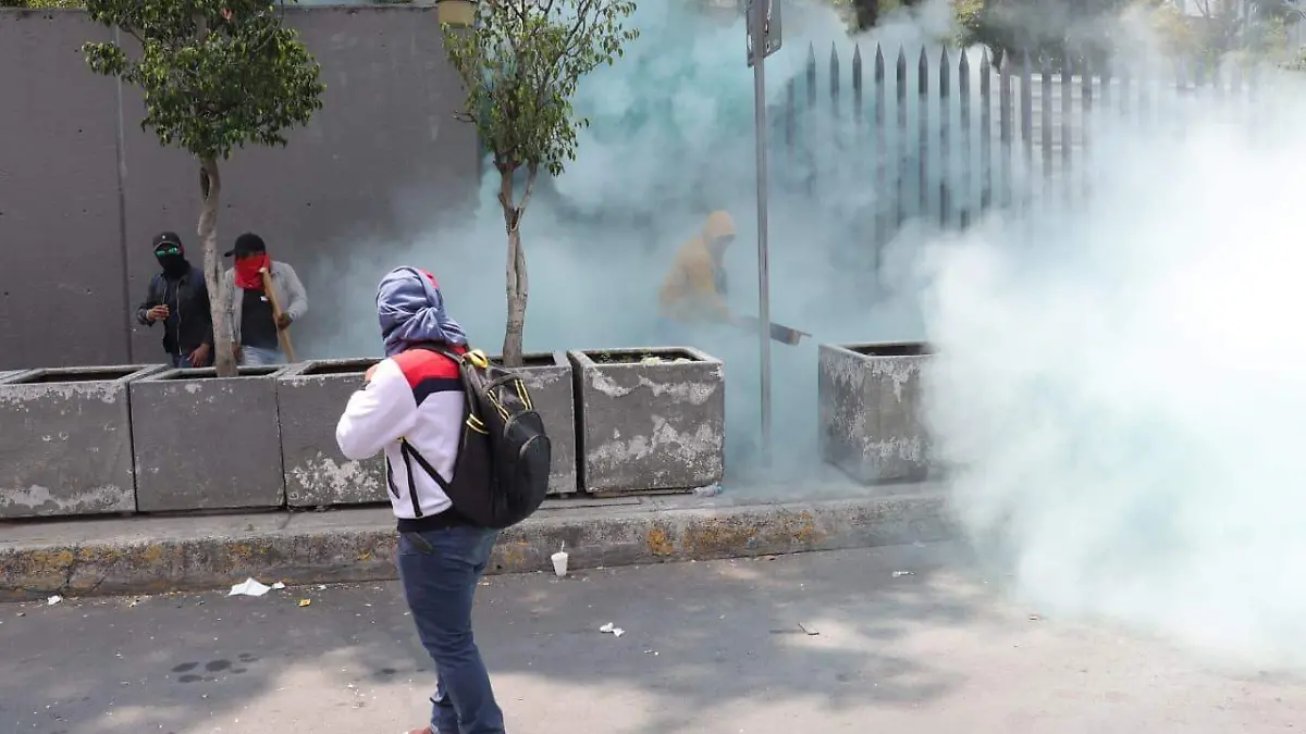 CNTE1