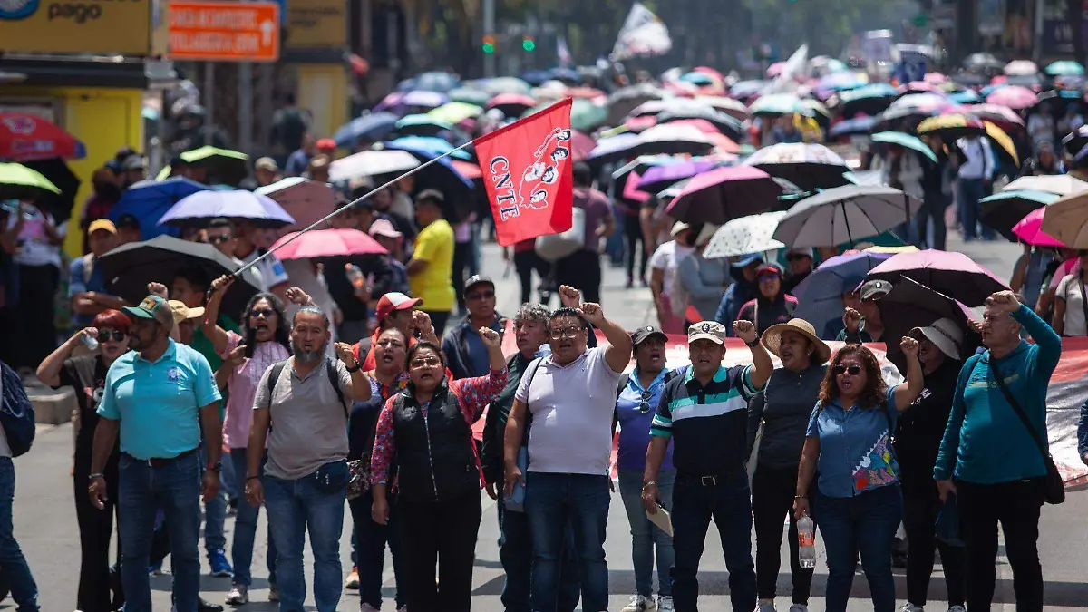 1083581_Cierre Reforma CNTE_web