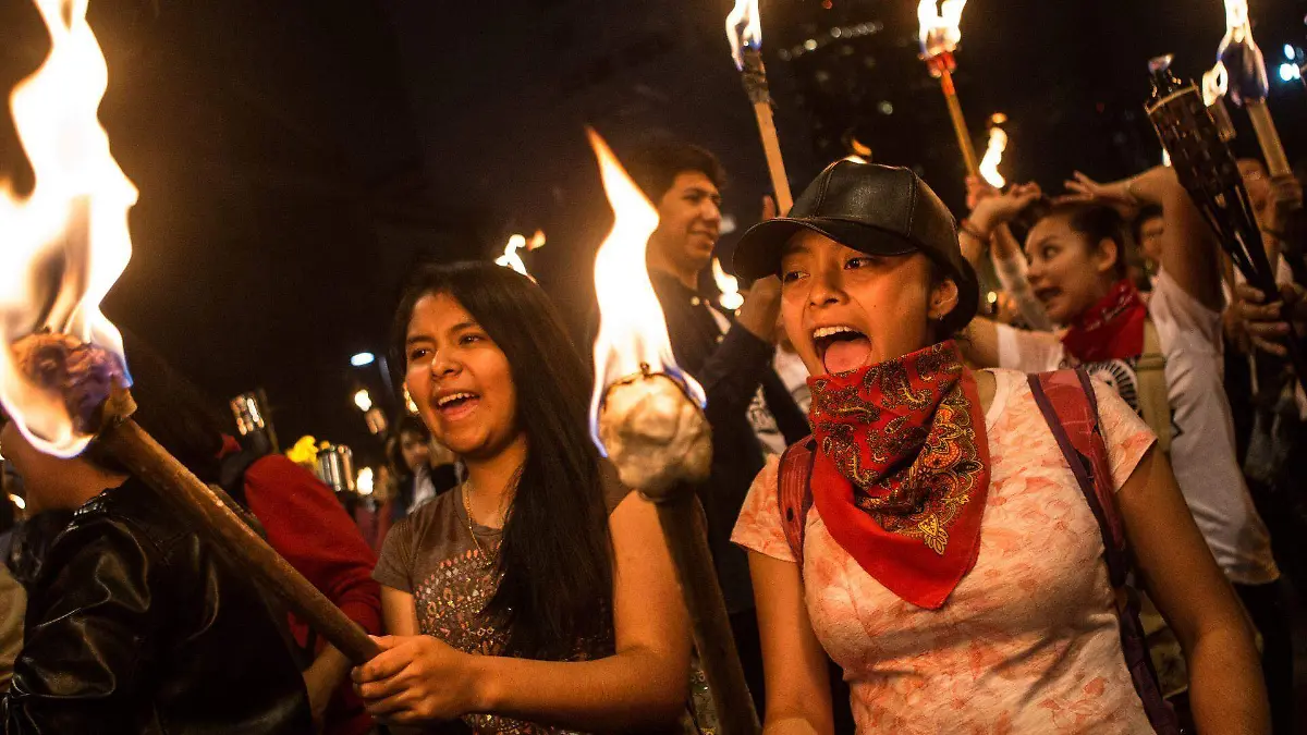614968_Marcha Maes Antorchas_web