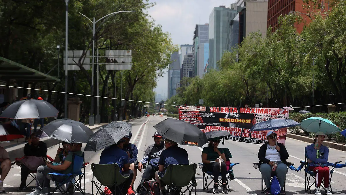 1086558_Bloqueo CNTE Bucareli_web