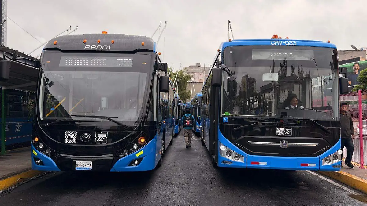 TROLEBUS L0