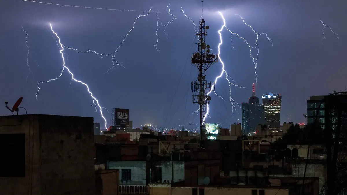 375201_Tormenta Electrica_web