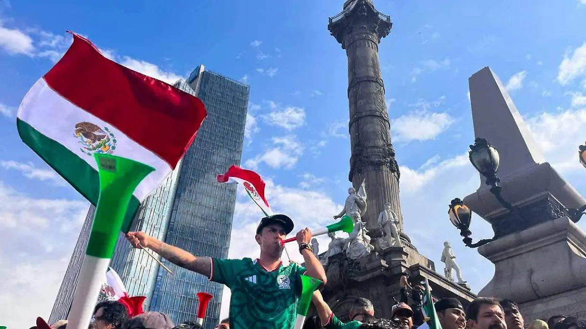 1086507_Festejos Ángel de la Independencia Mundial_web