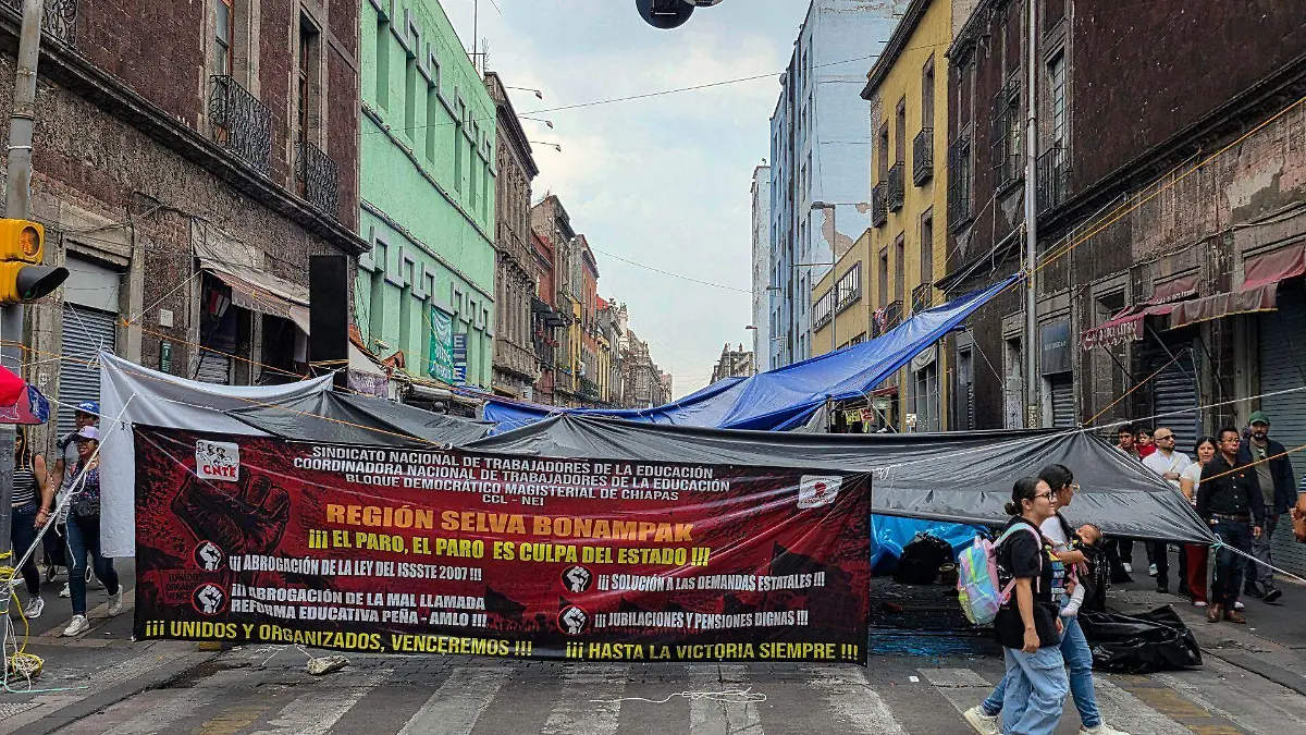 1086675_Campamento CNTE CDMX_web
