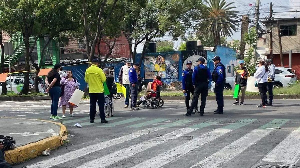 BLOQUEO PADRES1