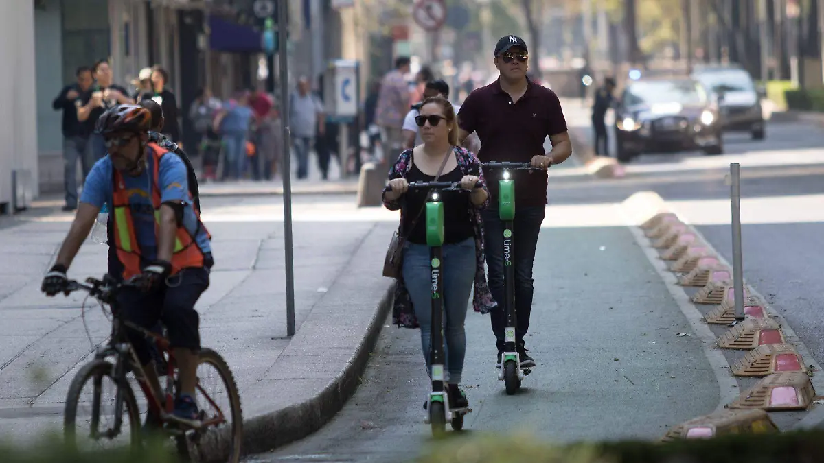 689105_Uso Scooters_web