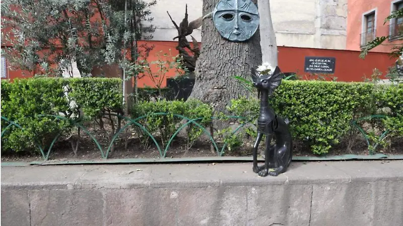 Robo de esculturas de iglesia de San Cosme (3)