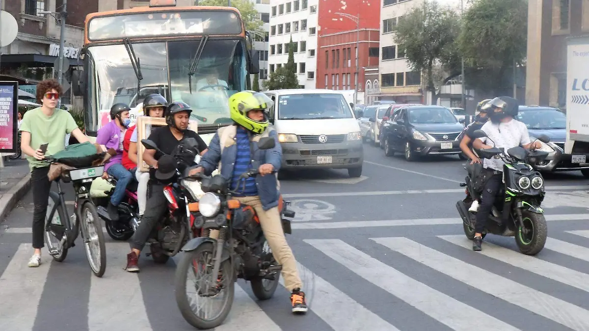 motociclistas JOSE MELTON
