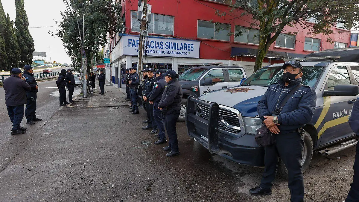 999190_Operativo de seguridad zona Terminal de Toluca_web