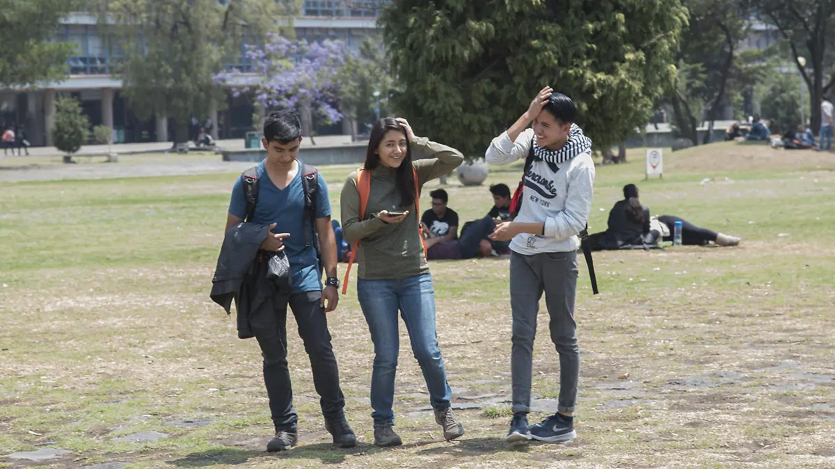 601282_CU Universitarios_impreso