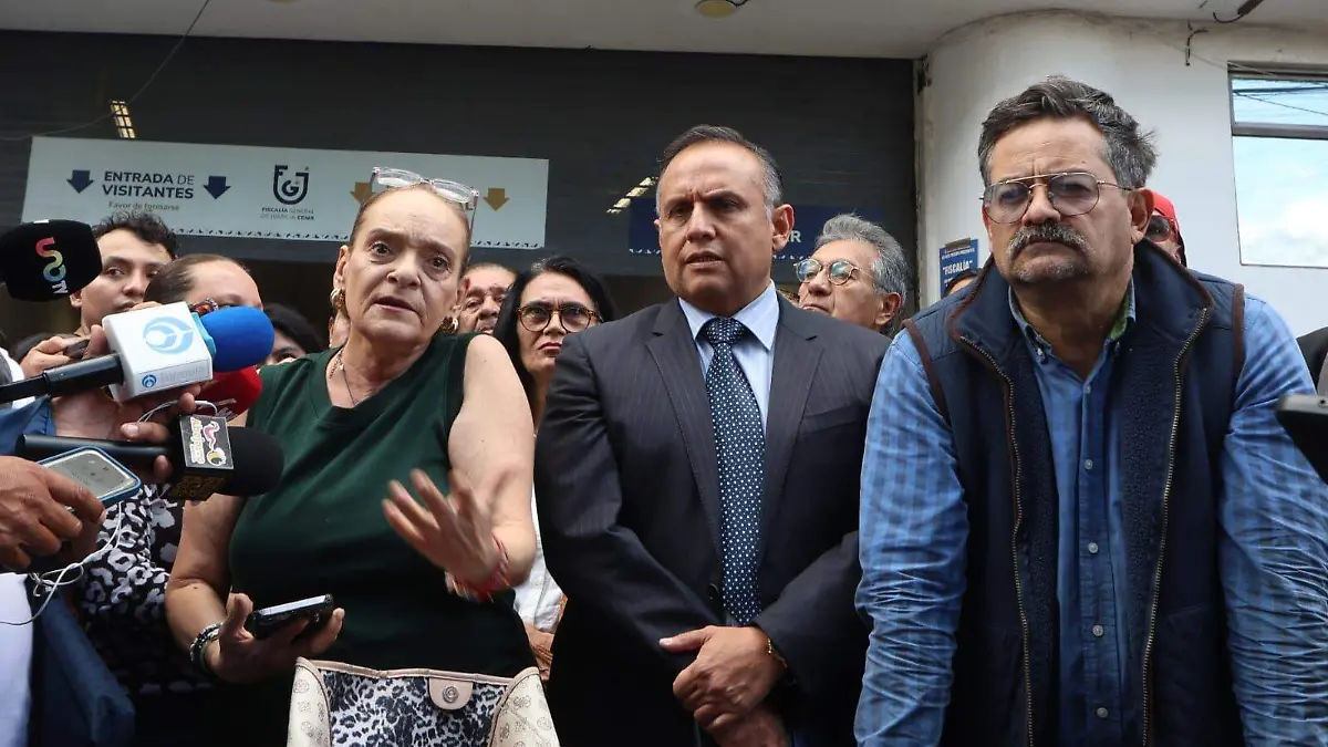 vecinos victimas de despojo cdmxA LUIS BARRERA