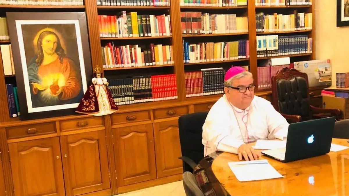 obispo Carlos Garfias