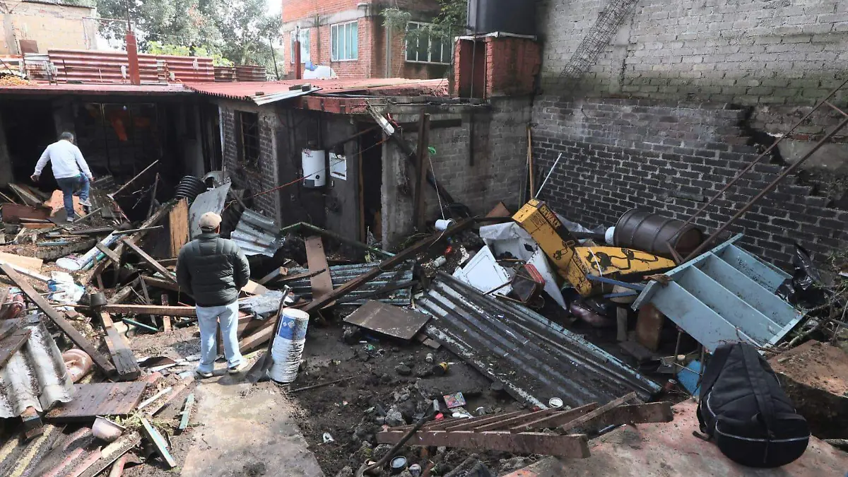 colonia lomas altas  Padierna Sur LUIS BARRERA