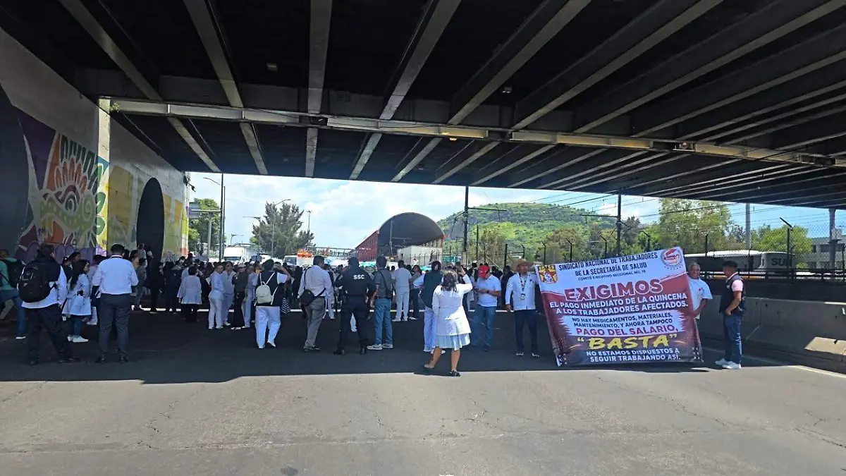 protesta trabajadores salud BERE LUNA