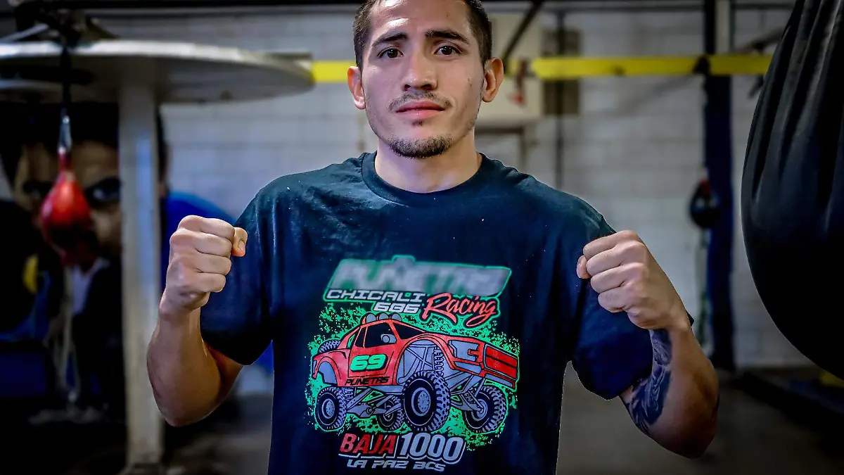peleador mexicalense Eduardo ‘Rocky’ Bacasegua