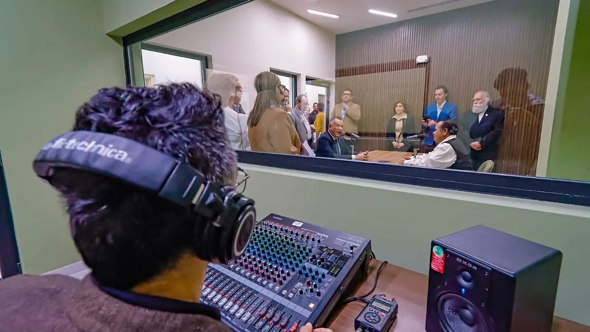 Inauguran edificio de Producción y Medios de la UABC