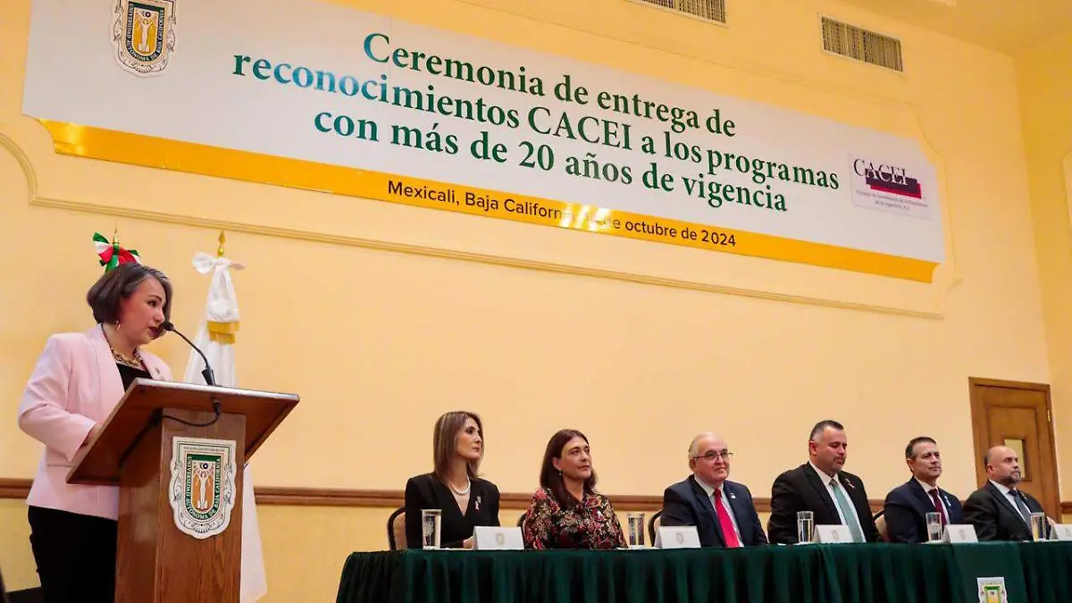 CACEI reconoce 20 años de acreditaciones de UABC
