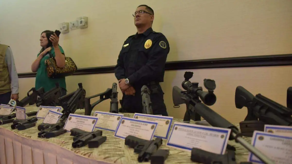 Recibe PEP acreditación avanzada de CALEA 2