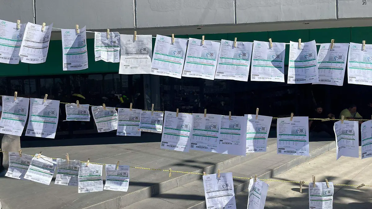 Manifestación simultánea contra “recibos locos” en Mexicali