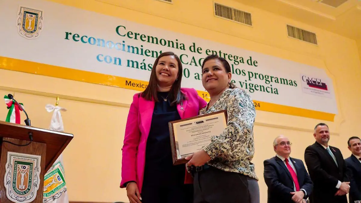 CACEI reconoce 20 años de acreditaciones de UABC