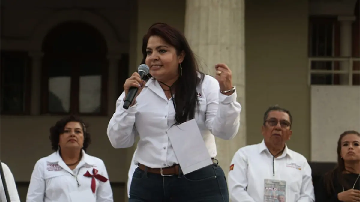 nestora-salgado-amlo
