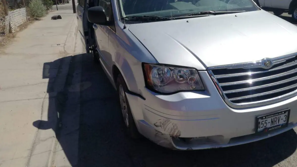 Embiste carro a ciclista