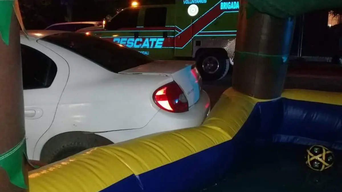 37671633_1810946688953655_8217696545324138496_n