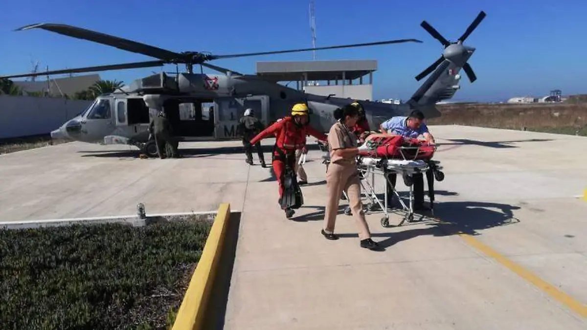 Rescate de Marina en Ensenada