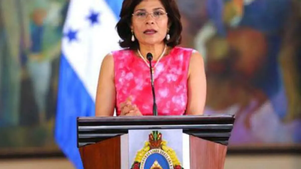 dt.common.streams.StreamServer