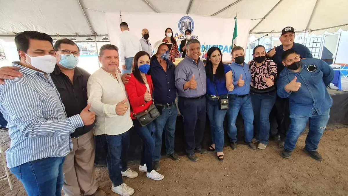 gana Emanuel Mendoza dirigencia del pan mexicali