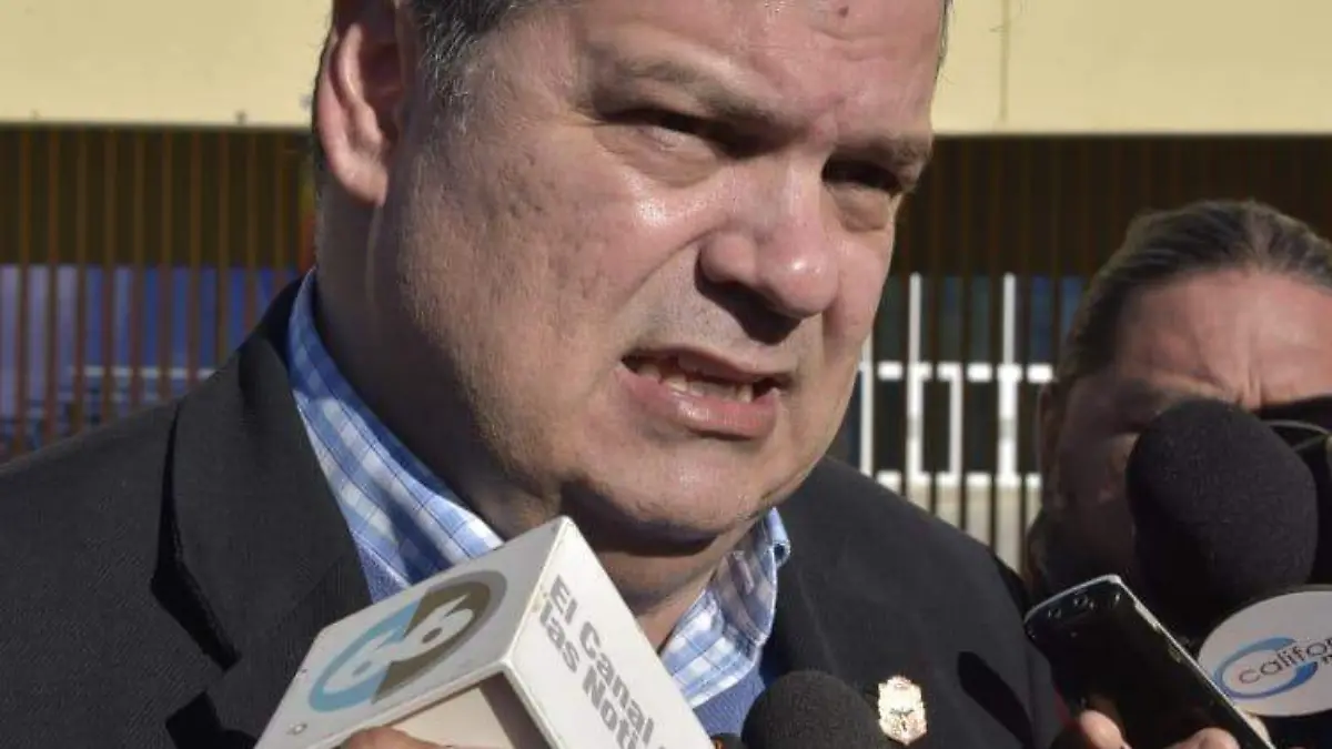 Tres niños de la caravana migrante ya estudian en Mexicali