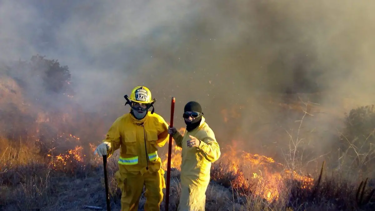 En alerta Baja California por fuertes incendios