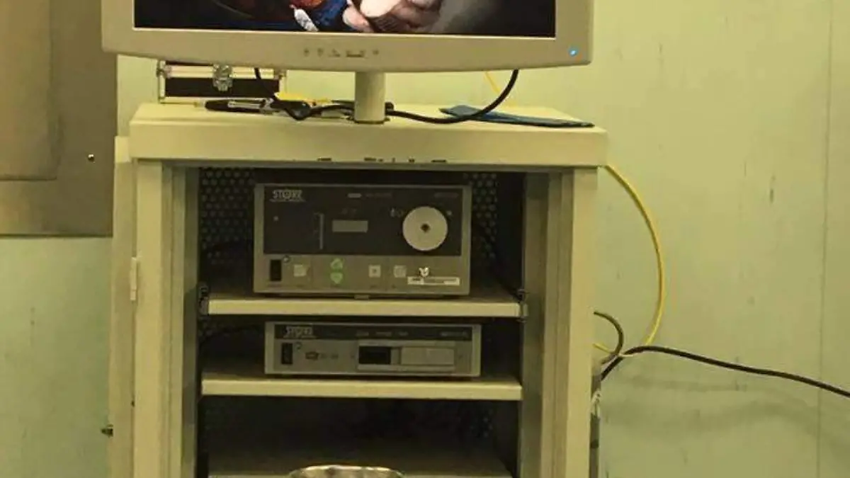 LOC012708EG CIRUGÍA CORAZÓN ILUSTRAR