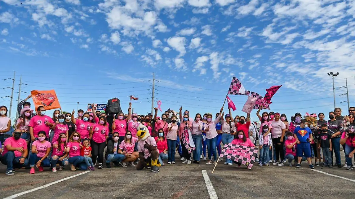 Caravana rosa mujeres que viven