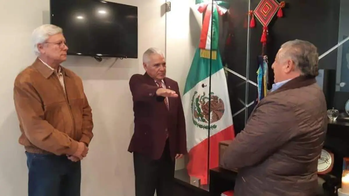 Héctor Mares Cossio I Oficialia Mayor