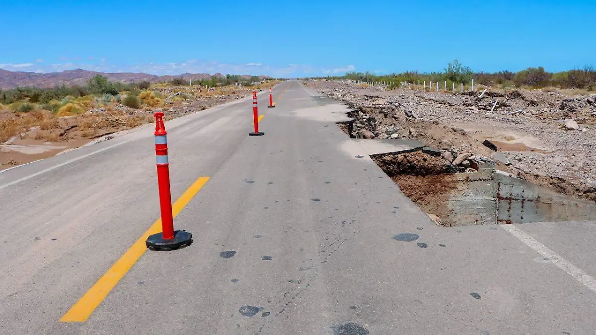 Carretera a San Felipe en buenas condiciones