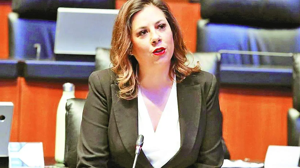 Nota 1a AD Gina Cruz Cortesia Senado de la Republica