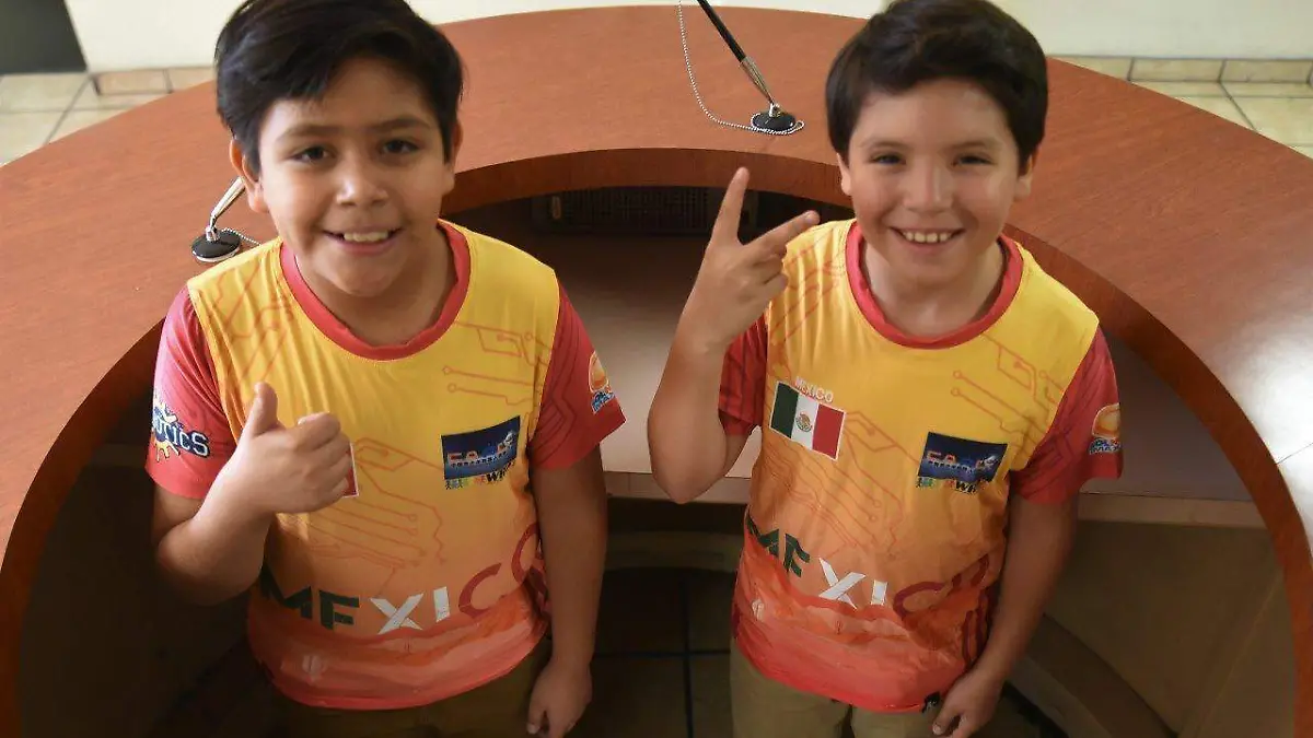 Emiliano Canche Martínez y Francisco Javier Castillo Osabampo