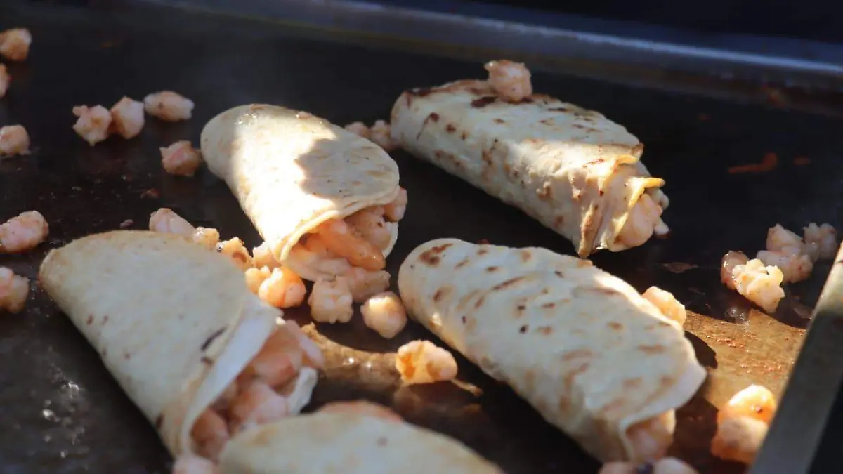 Hay para todos los gustos en pabellón de Canirac