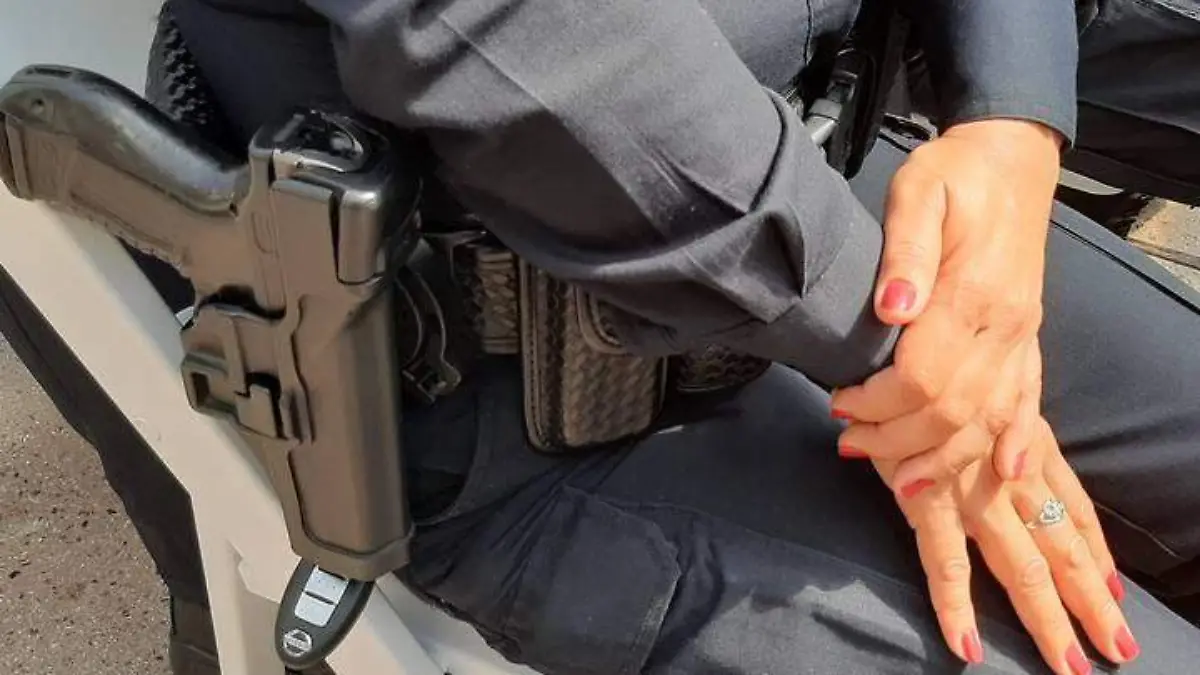 Policía Mujer