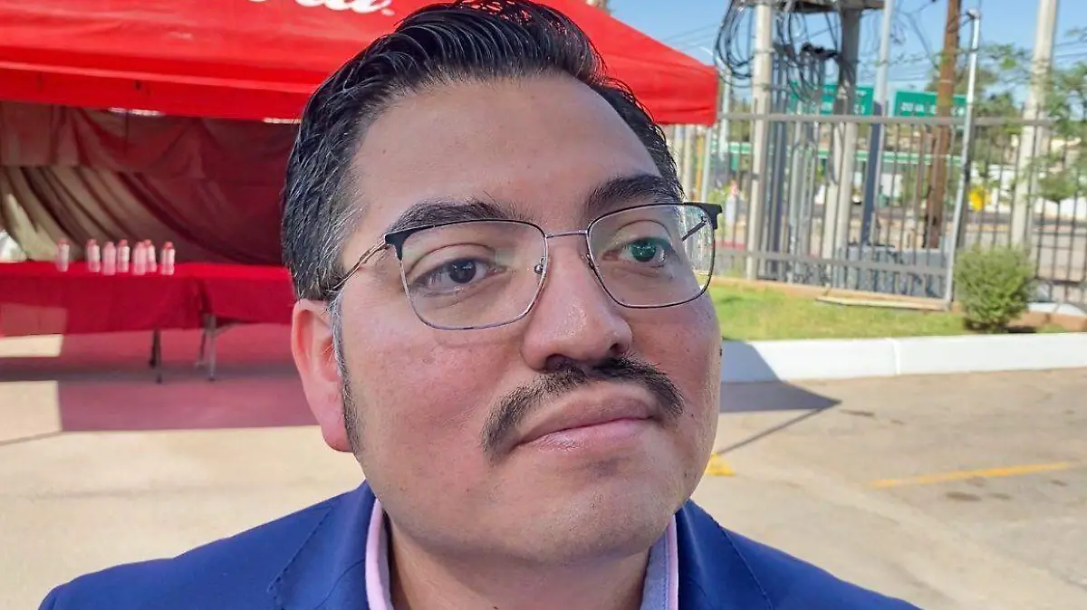 Néstor Saúl Hernández Millán, Subdirector de la Secretaría de Salud