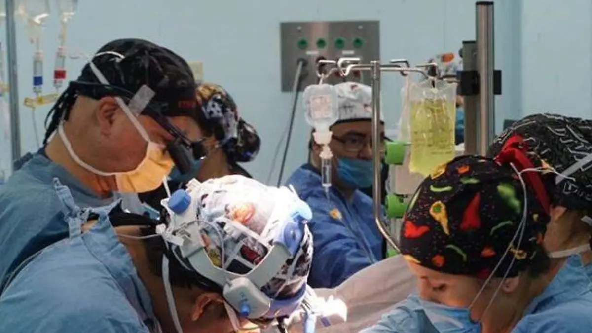 LOC011402EG Cirugías2 Cortesía Médicos con Corazón