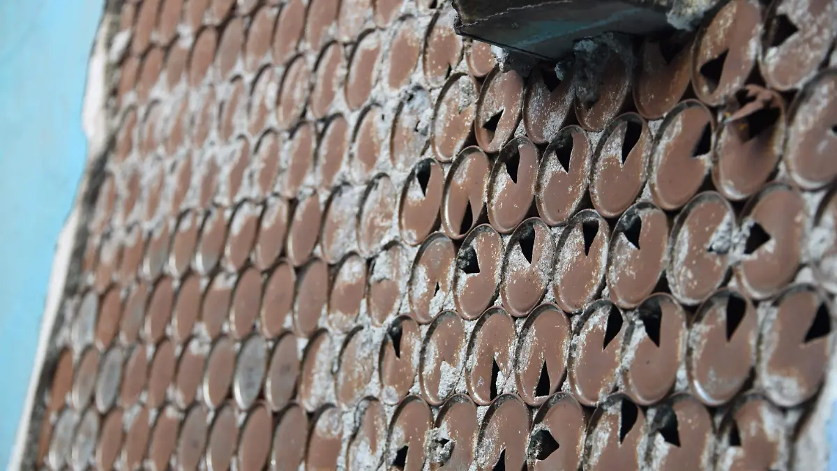 Hay construcciones hechas a base de latas en la Zona Centro