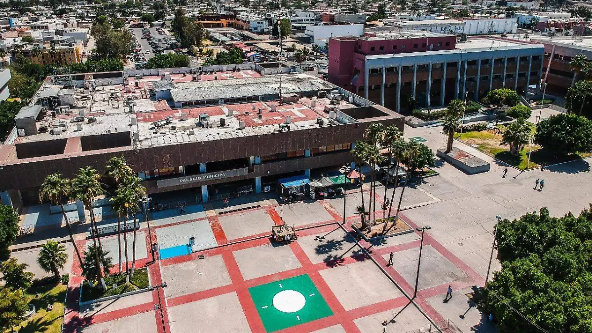 Cumple 36 años Palacio Municipal